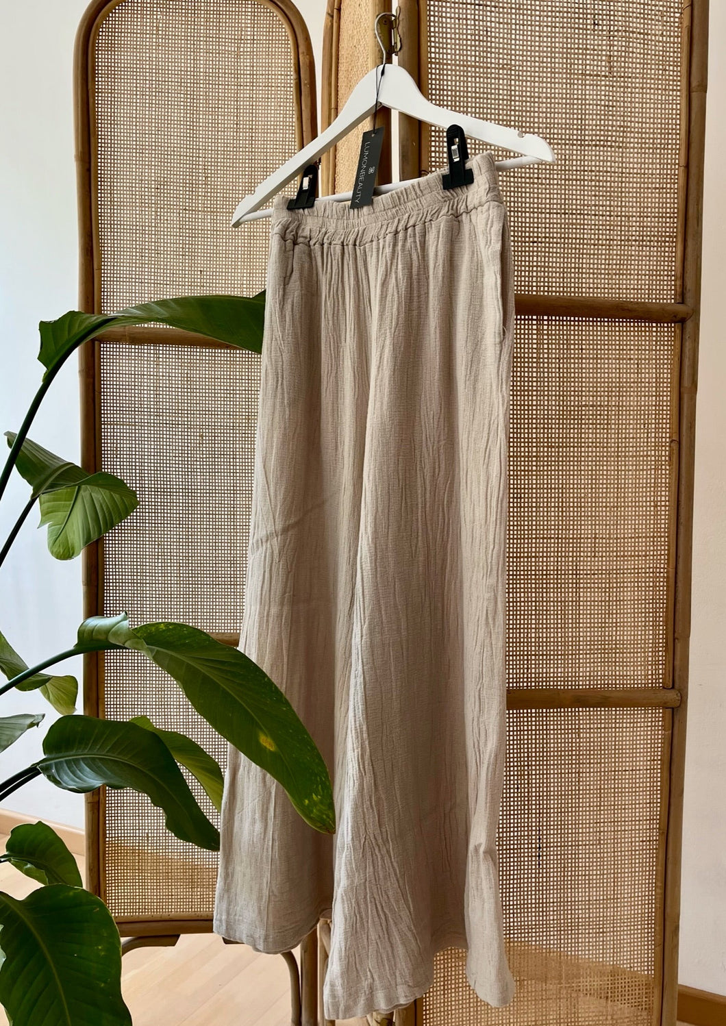 Beige weite Leinenhose